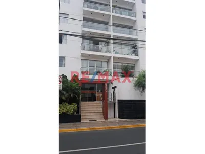 Alquiler De Departamento En Miraflores 125 M² – 3 Dormitorios Con Cochera – Us$ 1,300