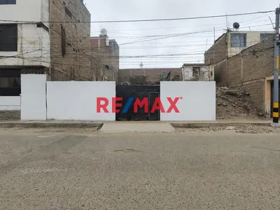 Venta De Terreno En Avenida En Huanchaco