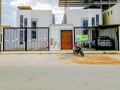 Dúplex De Estreno:!!! Moderno, Y Seguro 100.98 M2 - Block A-05D Residencial Los Altos Del Chipe — Piura