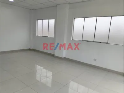 Se Alquila Oficina Segundo Piso Cerca De La Plaza De Armas De Chincha