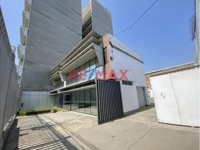 Terreno / Local Para Comercio O Proyecto Inmobiliario