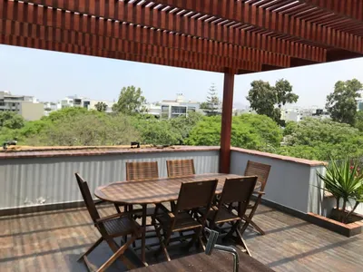 Alquiler de Departamento en Santiago de Surco - Lima 4 Dormitorios 