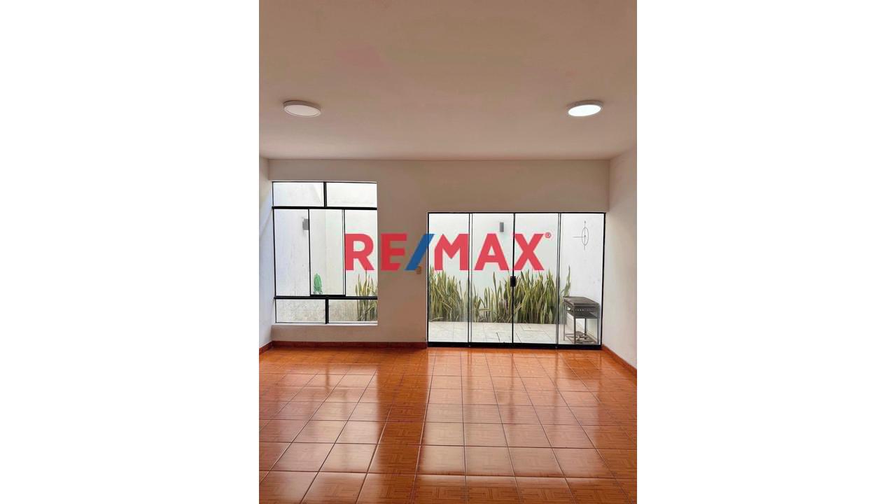 Exclusiva Casa En Condominio Privado De Solo 6 Casas / A Pasos De La Rambla Y Estacion La Cultura