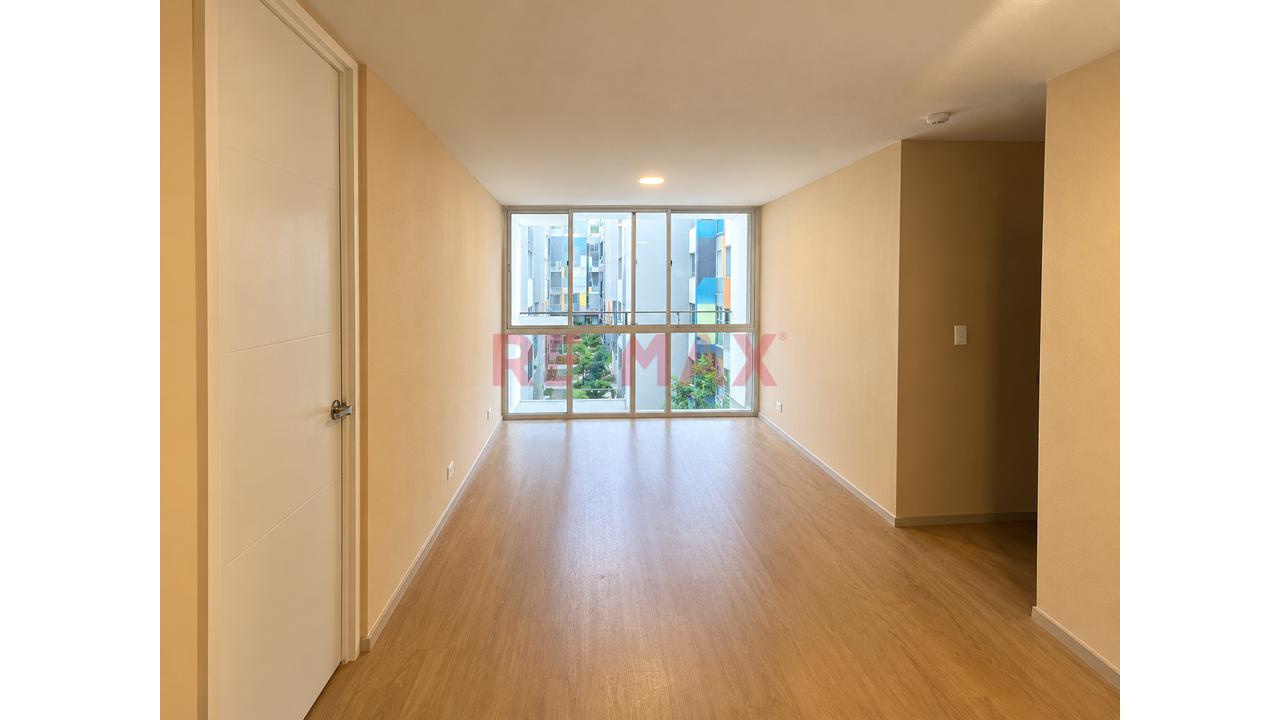 Venta Departamento | Condominio | 3.Er Piso | Cochera Techada | 3 Dormitorios