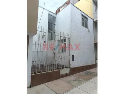 Venta De Casa Urb. Los Precursores