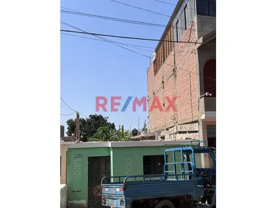 Se Vende Casa Como Terreno En Huacho