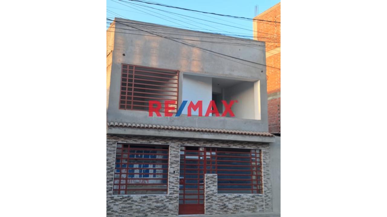 Venta De Casa En El Porvenir | 2 Pisos + Azotea | Us$ 129,000