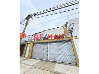 Se Alquila Local/ Casa Comercial Para Oficinas , Centro De Distribución,Restaurante,Etc