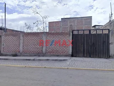 Terreno en venta · Calle las Flores Mz.23 - Lt.2, Characato · 198 m²
