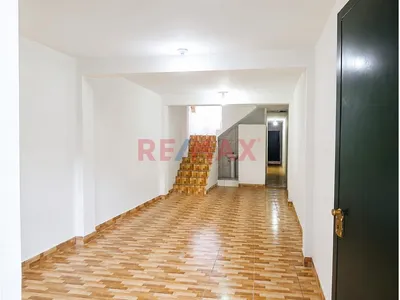 Venta Acogedora Casa Pasaje San Martin ( Zona Con Estratea Comercial)