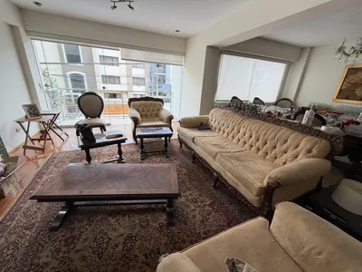 Venta de Departamento en Santiago de Surco - Lima 2 Dormitorios