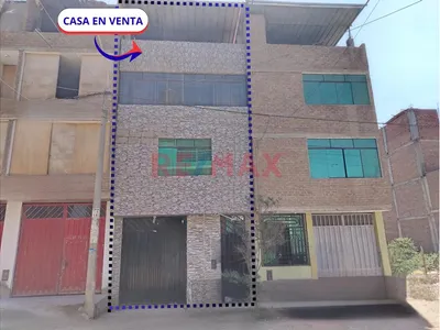 Casa En Venta 3 Pisos Mas Azotea