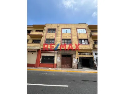 🏢 Vendo Ambiente De 80 M² Frente A Plaza Dos De Mayo – Cercado De Lima