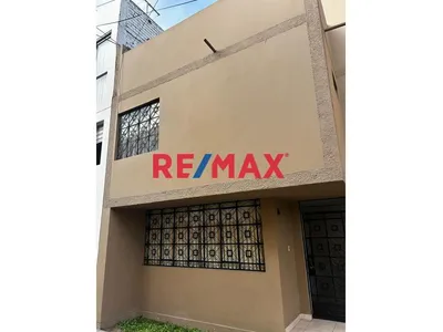Casa En Venta En Bellavista – Ubicación Top + Condominio Cerrado