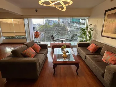 Venta de Departamento en Santiago de Surco - Lima 3 Dormitorios
