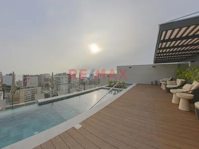 Vive Cerca Del Mar En Un Increíble Edificio