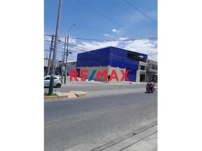 Local Comercial En Alquiler