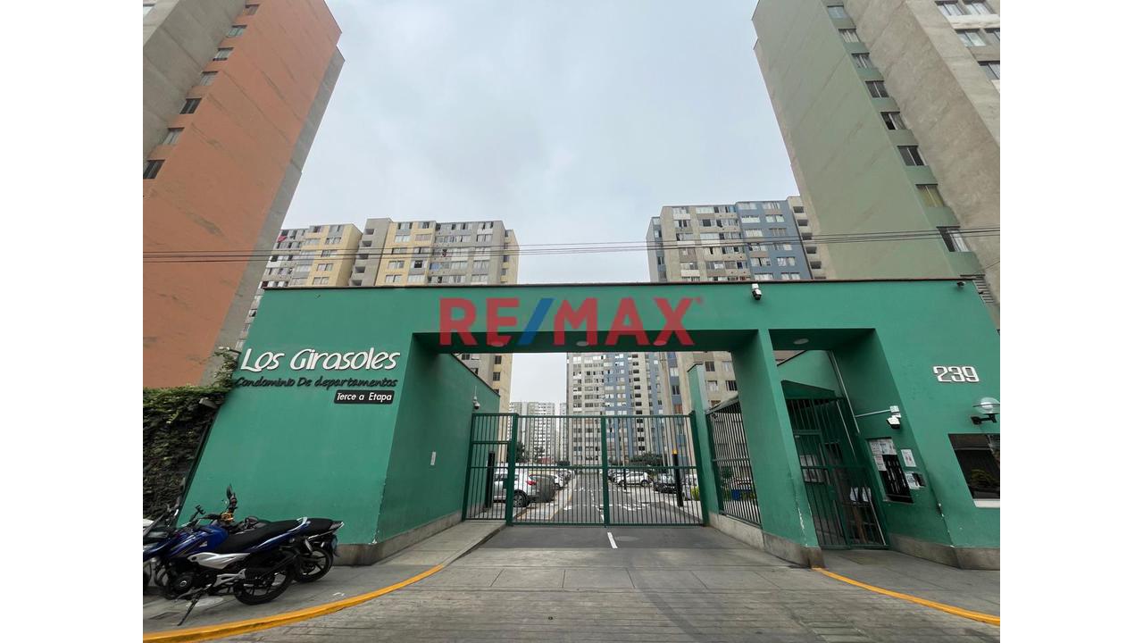 Se Vende Dpto En Piso 13 - Condominio Los Girasoles En Comas