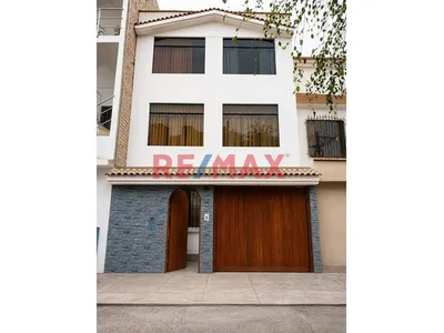 Vendo Hermosa Casa En Surco