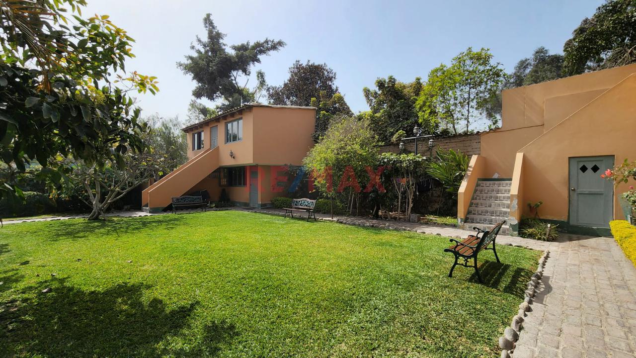 Hermosa Casa En El Centro De Chaclacayo/3 Bungalows/Piscina/Terraza/Jardín