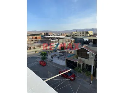 Amplia Casa En Alquiler Miraflores 4 Niveles