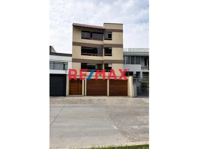 📍 Dúplex En Venta En Excelente Ubicación – Surco (Jr. Patapo 245)