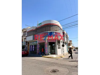 Casa Comercial En Venta