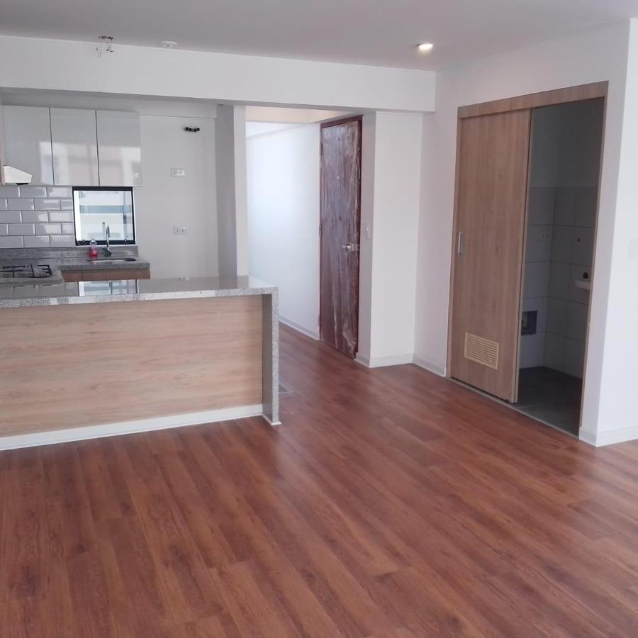 Venta de Departamento en Surquillo - Lima 3 Dormitorios 