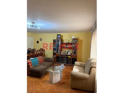 Se Vende Casa De Amplio Terreno En Villa Maria Del Triunfo