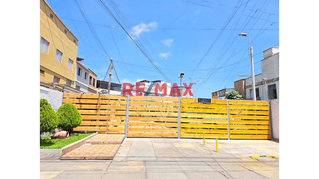 🏡🔥 ¡Oportunidad De Inversión En Chorrillos! Casa De 3 Pisos Por Solo Us$ 100,000 🔥🏡