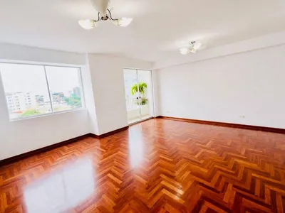 Venta de Departamento en Miraflores - Lima 3 Dormitorios 