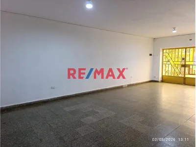 ¡Oportunidad! Venta De Departamento Con Frente Comercial Y Amplio Terreno Posterior, Frente Al Complejo Municipal Jerusalen $ 75,000 Dolares