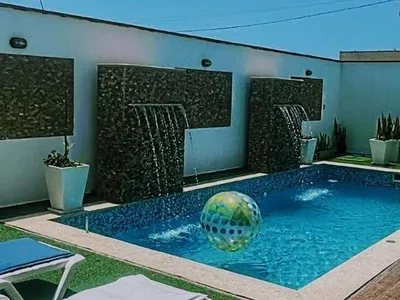 Casa en venta · Cerro Azul · 200 m², 5 dorm.