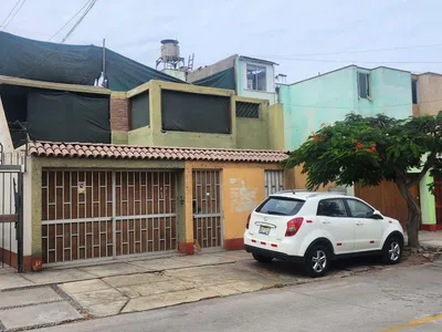 Venta de Casa en Santiago de Surco - Lima 3 Dormitorios