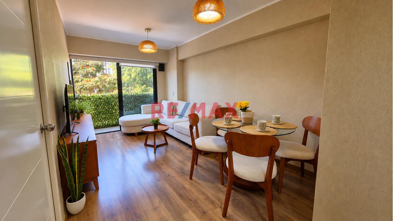 Venta De Impecable Departamento En Surco - Seminuevo