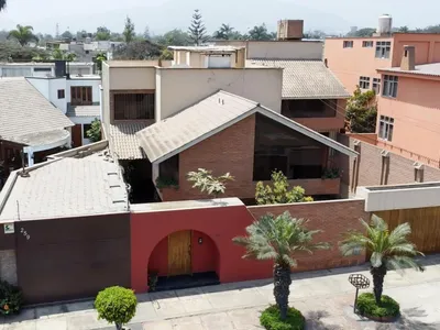 Venta de Casa en La Molina - Lima 5 Dormitorios