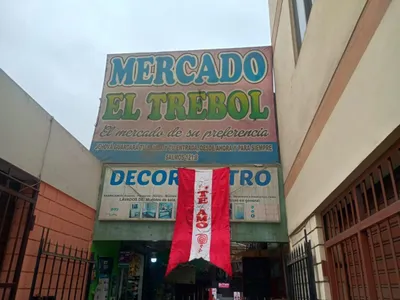 Venta de Local Comercial en Los Olivos - Lima 0 Dormitorio 