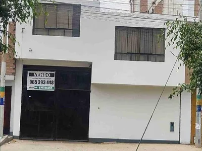 Venta de Casa en San Martín de Porres - Lima 4 Dormitorios