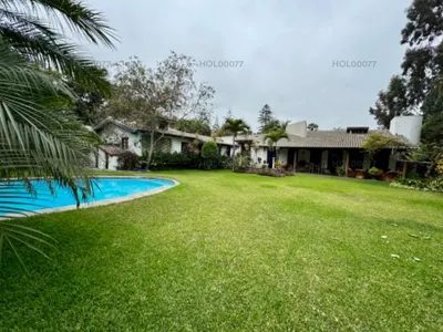 Venta de Casa en Santiago de Surco - Lima 4 Dormitorios