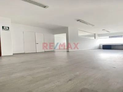 Vendo Oficina En Centro Empresarial- San Isidro