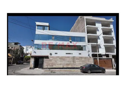 Se Alquila Amplio Local Comercial