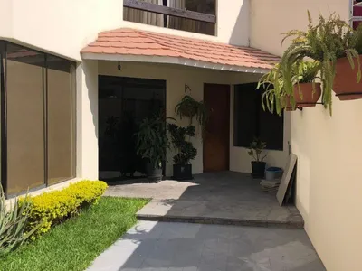 Venta de Casa en San Borja - Lima 4 Dormitorios 