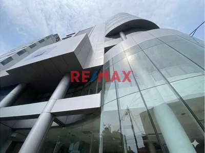 Venta De Edificio Corporativo De A.C. 9643M2  Ubicado En El Centro Comercial De Miraflores