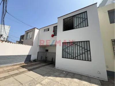 Venta Casa Surquillo Limite San Isidro -  Vivienda U Oficina A Puerta Cerrada
