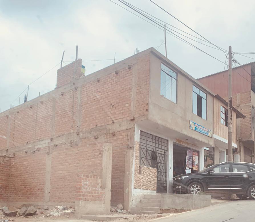 Venta de Casa en Puente Piedra - Lima 5 Dormitorios 