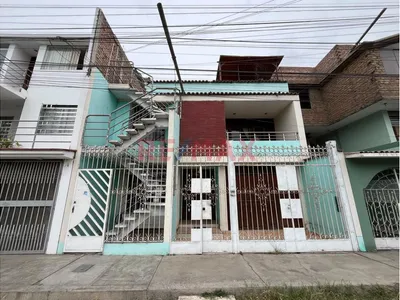 Venta Casa 3 Pisos Urb. Santa Maria V Etapa