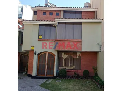 En Venta ¡Tu Residencia Exclusiva En La Parte Baja De Cayma Espera Por Ti! – Lista Para Mudarte Hoy Mismo