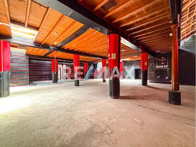 Amplio Terreno O Local Comercial A Un Paso Del Parque Kennedy - Miraflores
