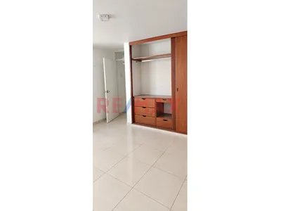 Se Alquila Oficina O Local Comercial En Tercer Piso - Socabaya