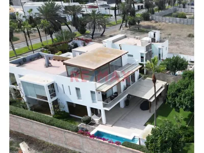 Venta De Exclusiva Casa En La Encantada De Villa